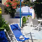 Ibiscus And Lily Apartments